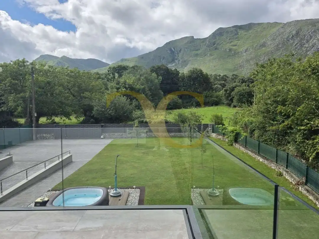Jardín de Casa o chalet en venta en Llanes con Calefacción, Jardín privado y Terraza