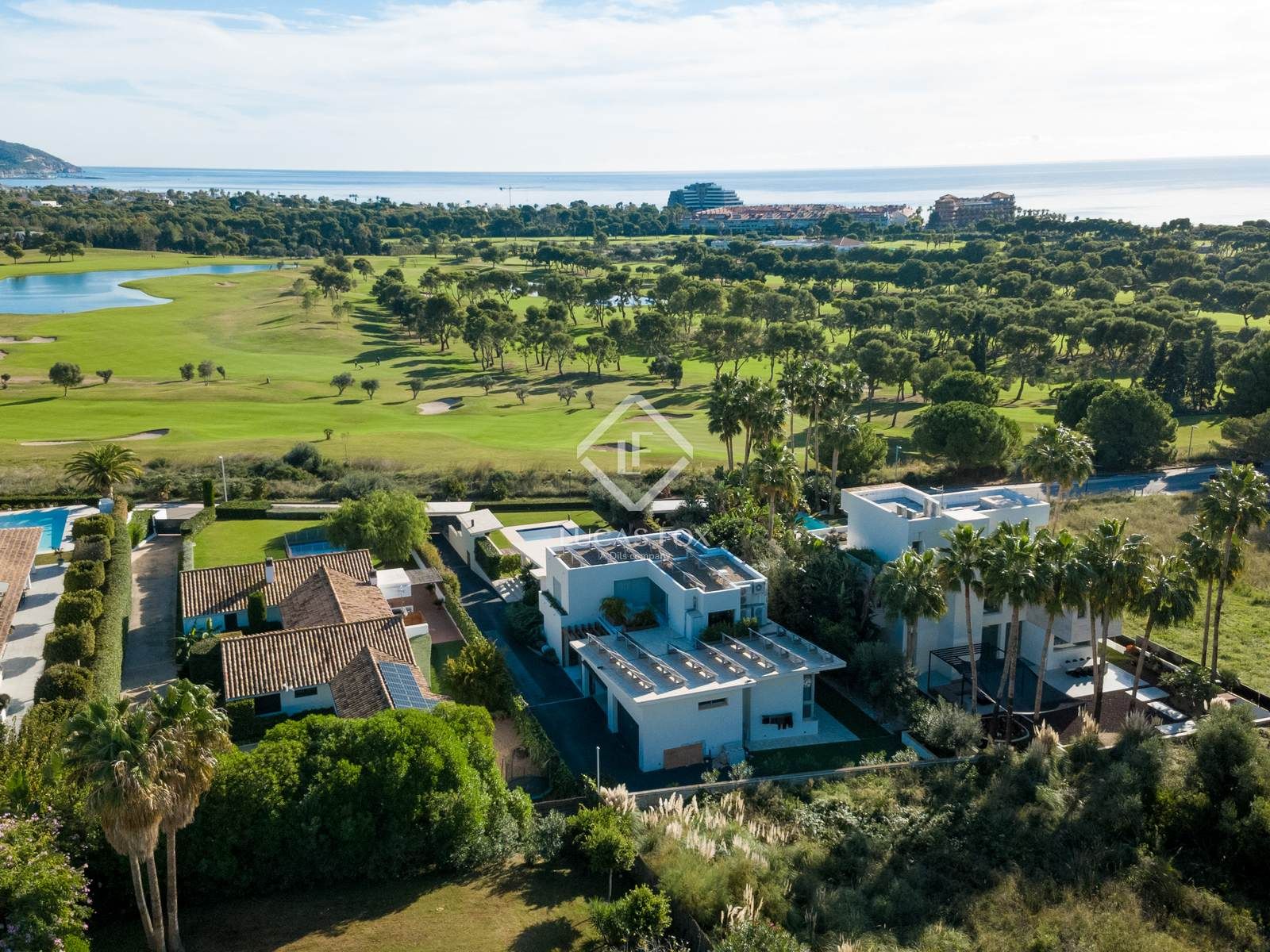 Exterior view of House or chalet for sale in Sitges  with Air Conditioner, Private garden and Terrace