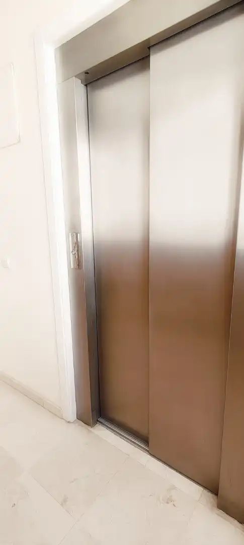 Flat for rent in Sevilla  with Air Conditioner, Storage room and Oven