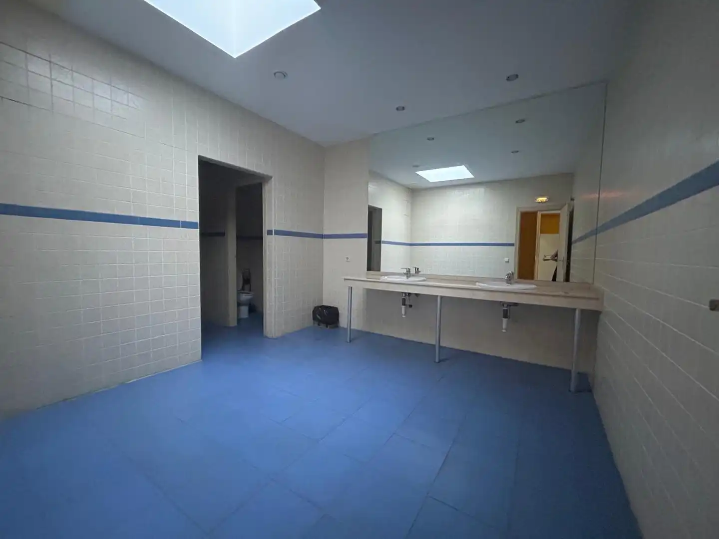 Bathroom of Attic for sale in Alcalá de Henares  with Air Conditioner, Heating and Terrace