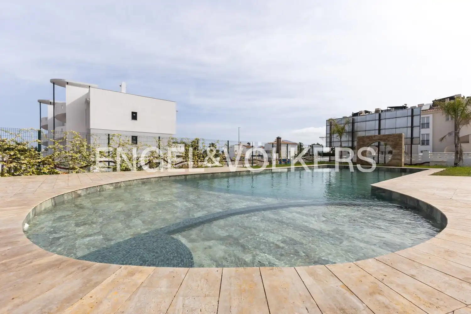 Piscina de Piso en venta en Dénia con Aire acondicionado, Calefacción y Jardín privado
