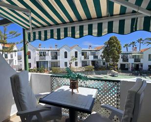 Vista exterior de Apartament en venda en Mogán amb Aire condicionat, Jardí privat i Terrassa