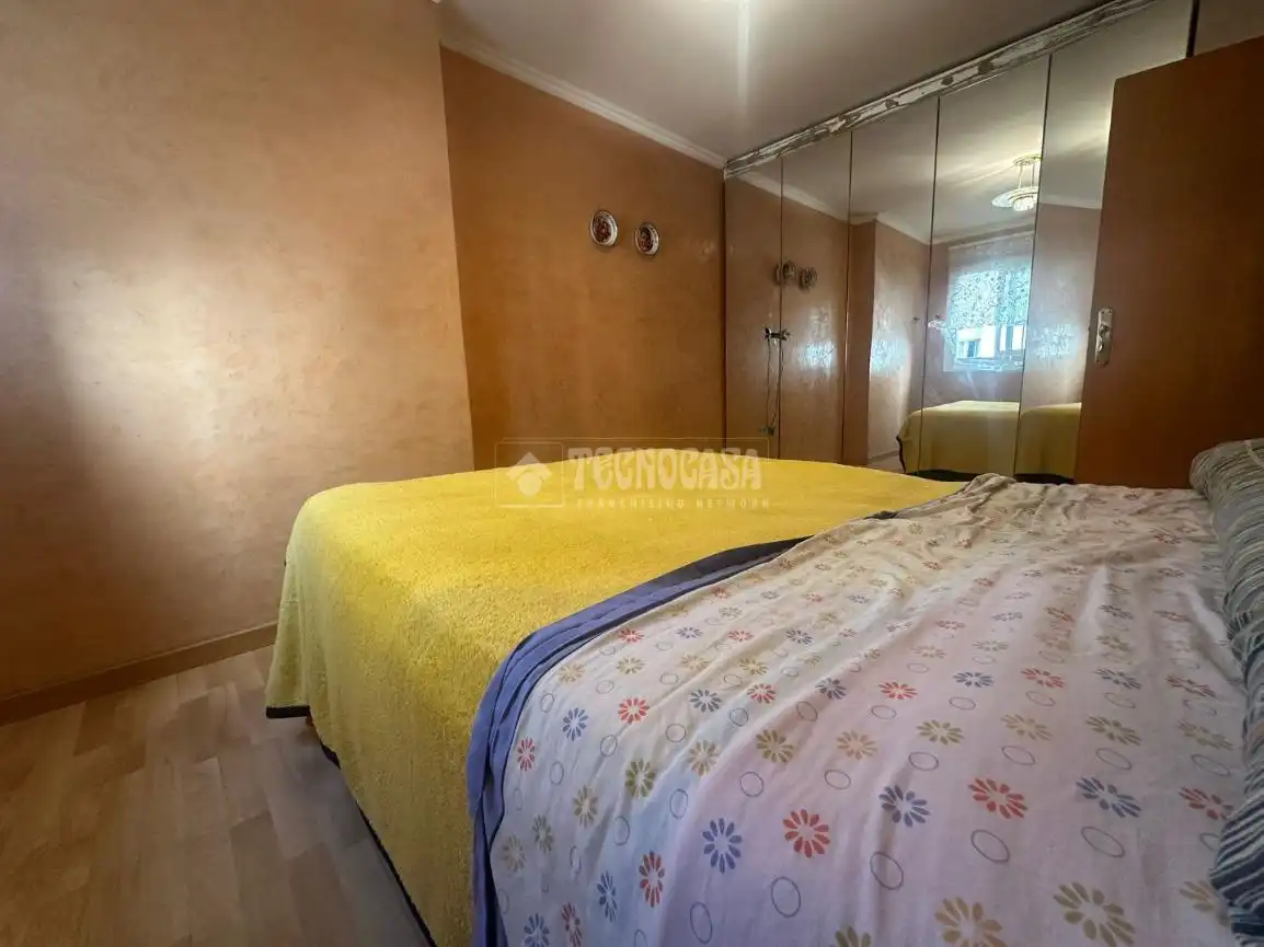 Habitación de Piso en venta en Barcelona con Aire acondicionado y Balcón