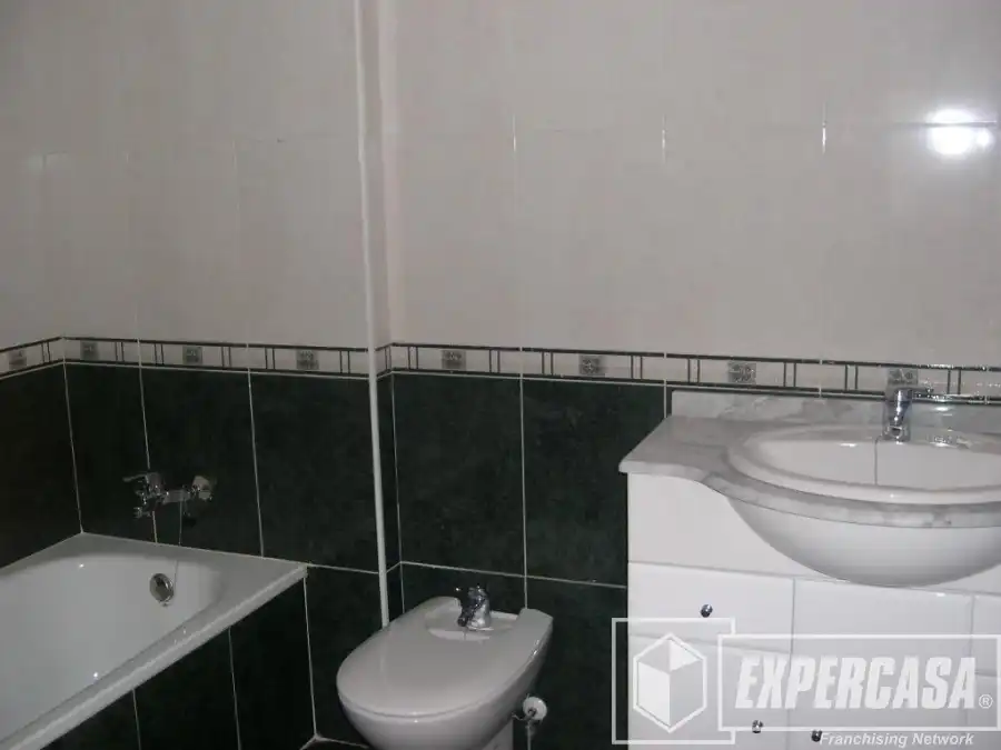 Baño de Ático en venta en Alginet con Terraza, Trastero y Internet