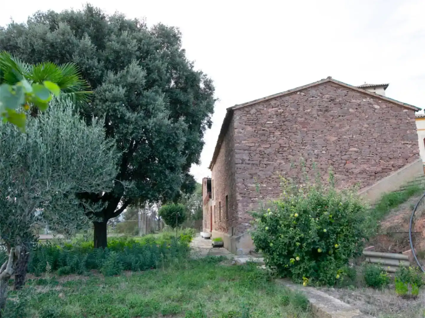 Vista exterior de Finca rústica en venda en Manresa amb Piscina i Balcó