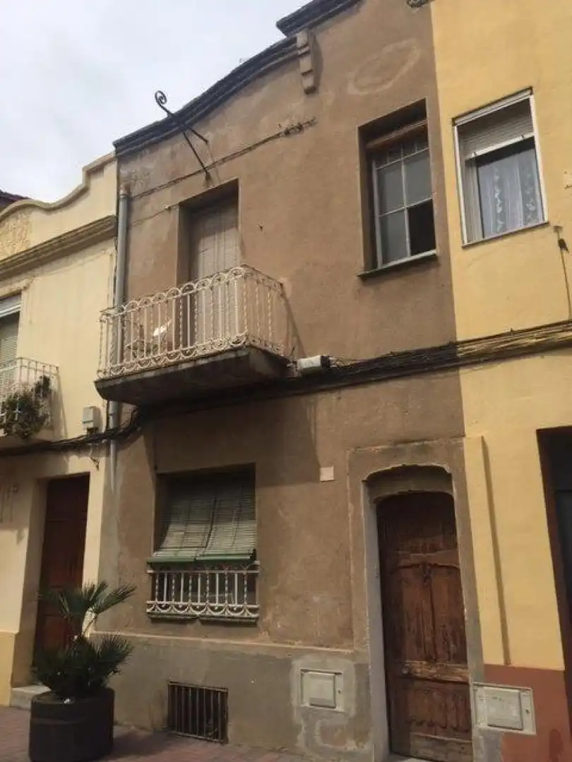 Casa adosada en venta en JOSEP FOLQUE, Molins de Rei
