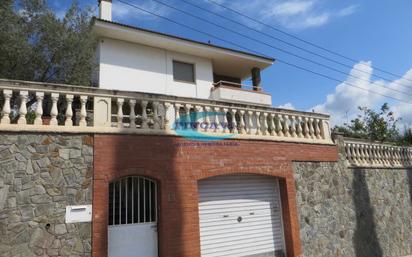 Vista exterior de Casa o xalet en venda en Bigues i Riells amb Jardí privat, Terrassa i Traster