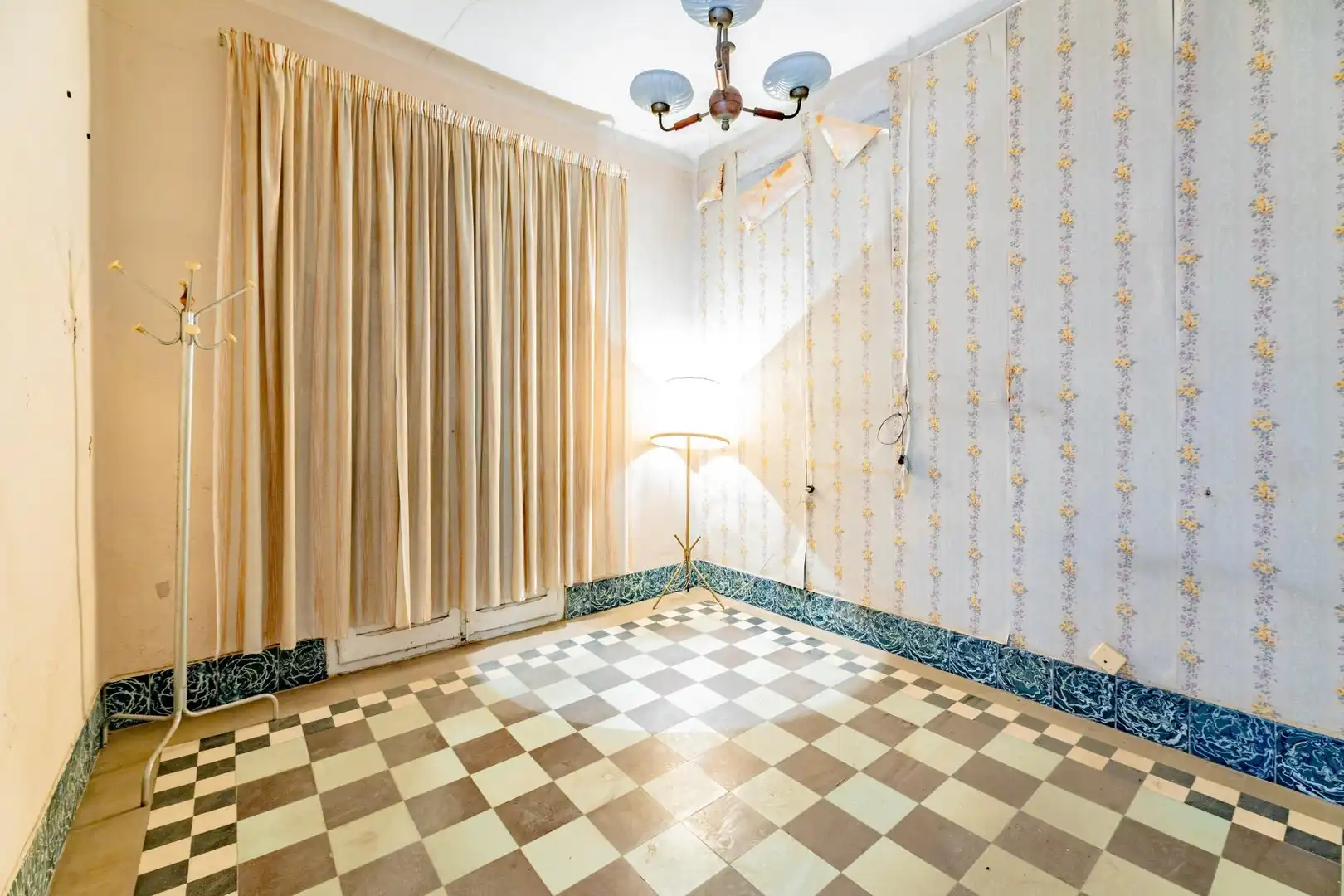 Dormitori de Casa o xalet en venda en Valencia amb Jardí privat i Terrassa
