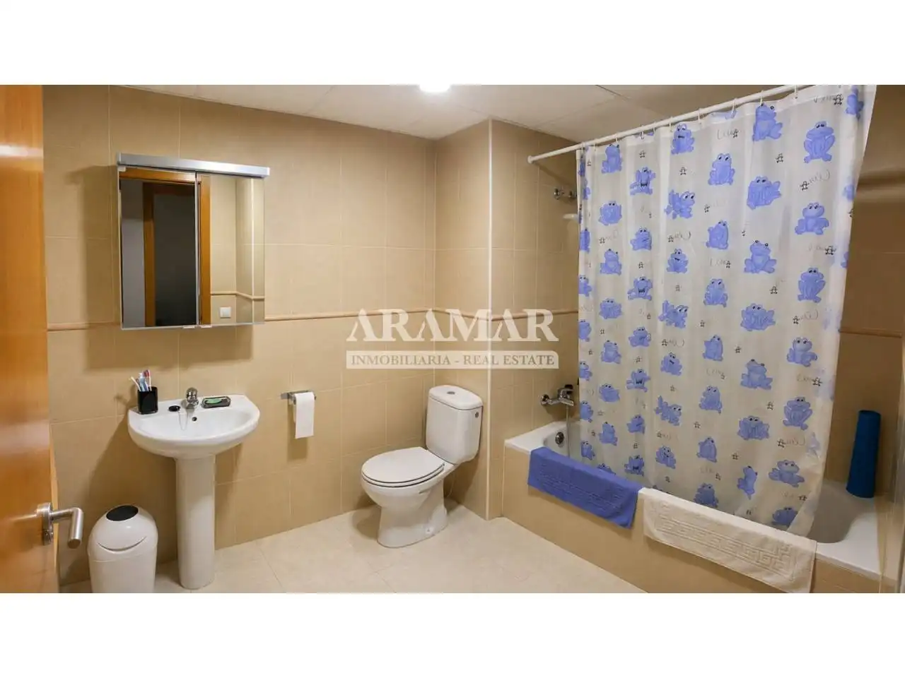 Bathroom of Duplexes for sale in Pego  with Air Conditioner, Heating and Storage room