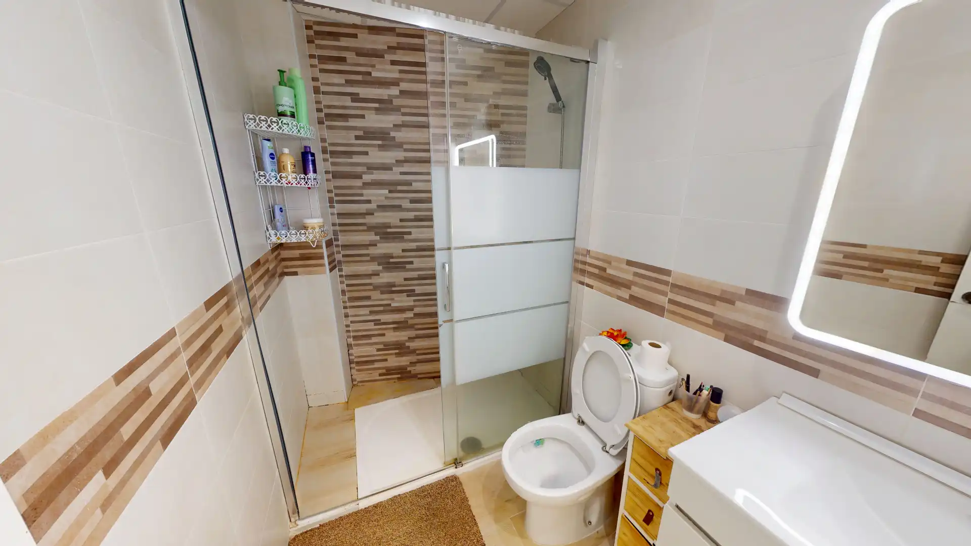 Baño de Piso en venta en Elche / Elx con Aire acondicionado, Amueblado y Horno