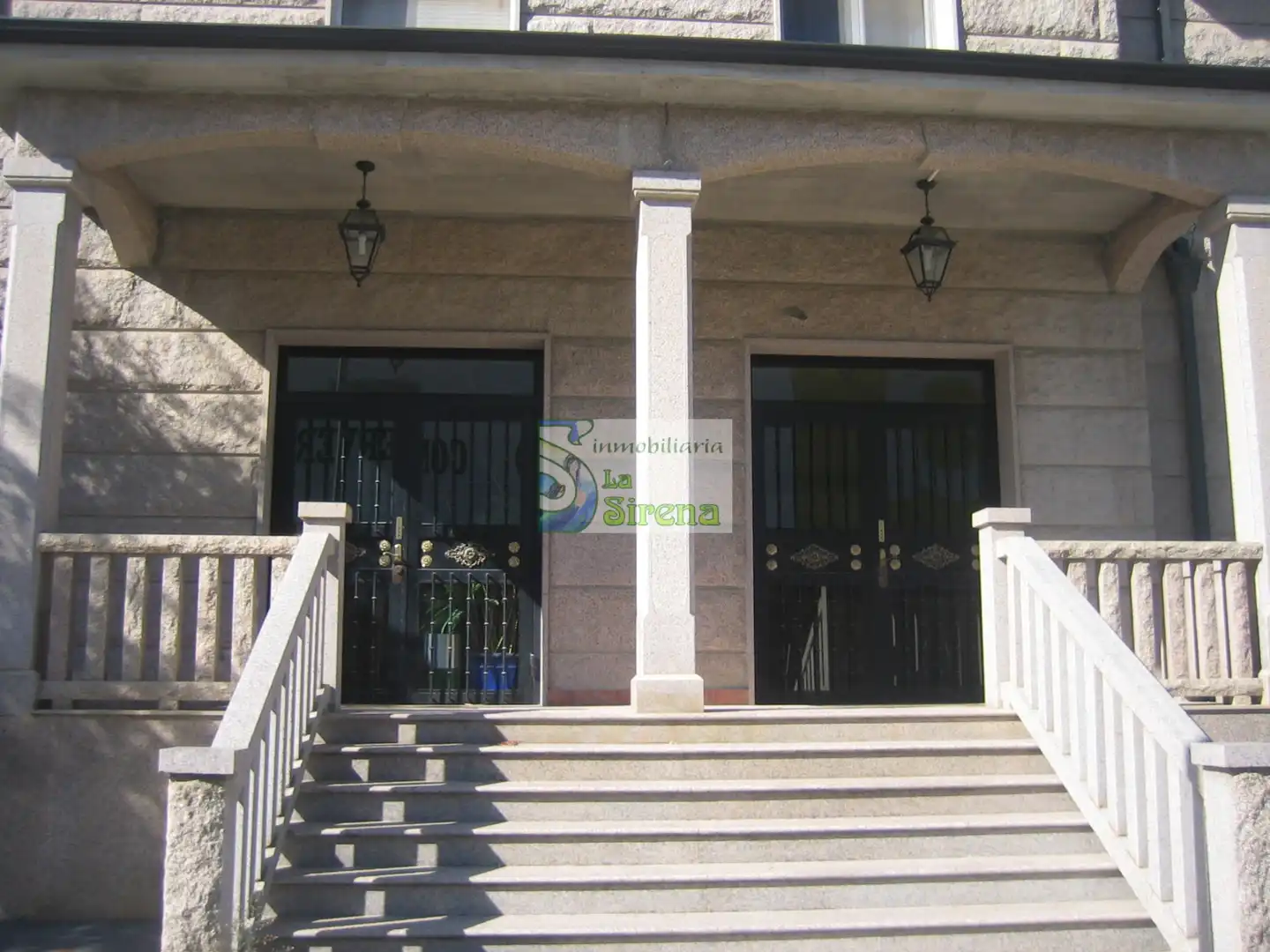 Commercial properties for sale in Castro-Urdiales  with Air Conditioner, Heating and Terrace