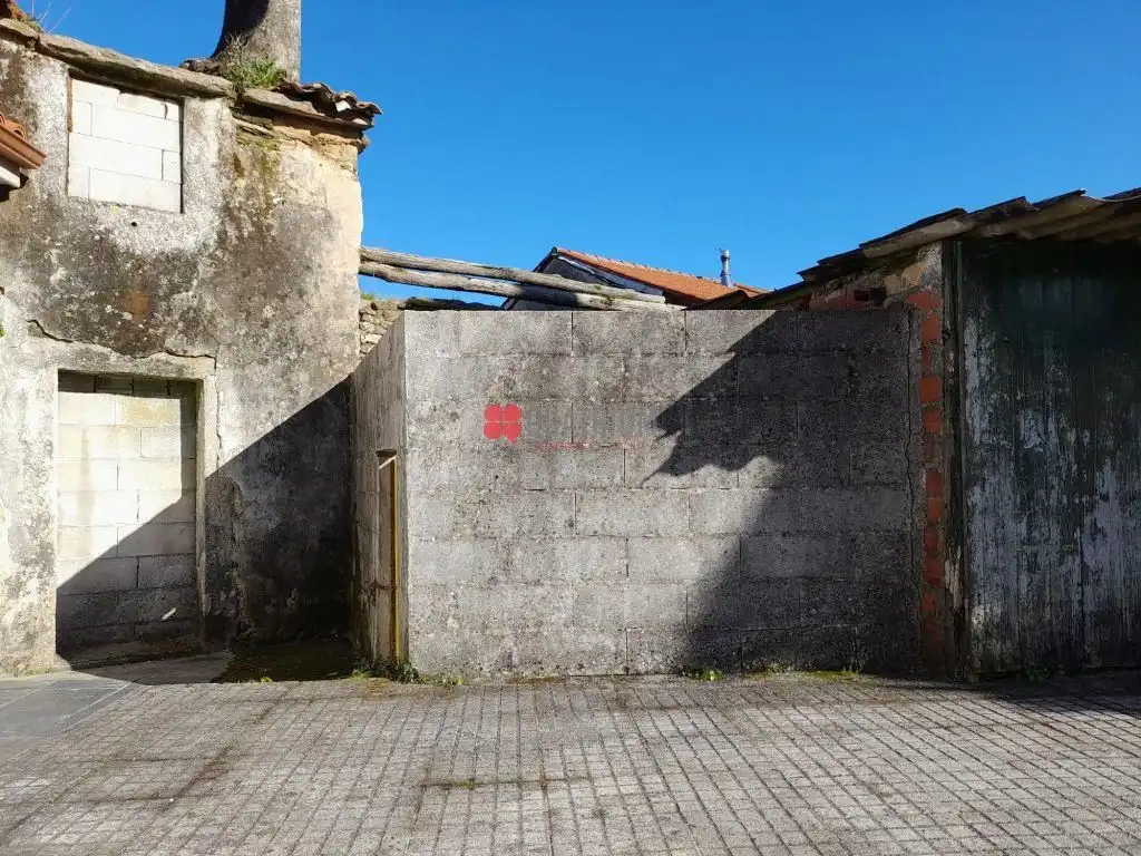 Vista exterior de Casa adosada en venta en Santiago de Compostela 
