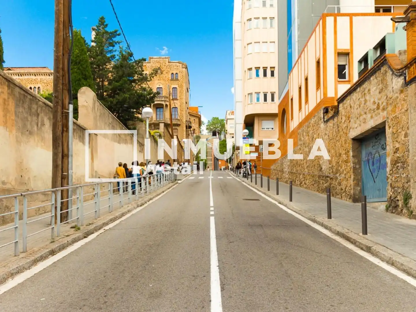 Vista exterior de Local de lloguer en Barcelona amb Aire condicionat