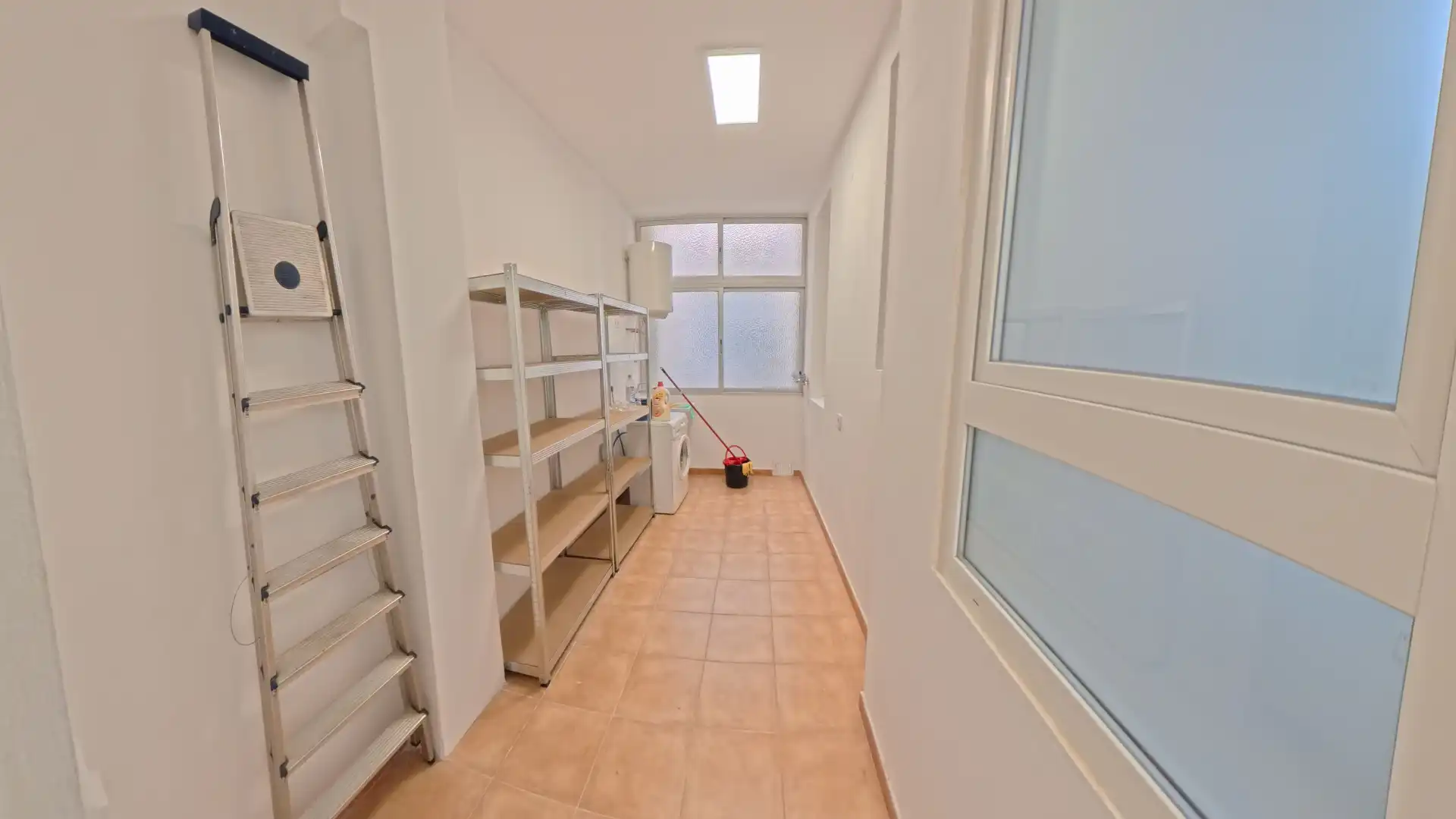 Wohnung zur Miete in Carrer Berenguer de Marquina, Mercado