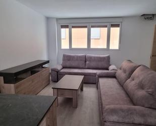 Sala d'estar de Pis de lloguer en Leganés amb Aire condicionat, Terrassa i Balcó