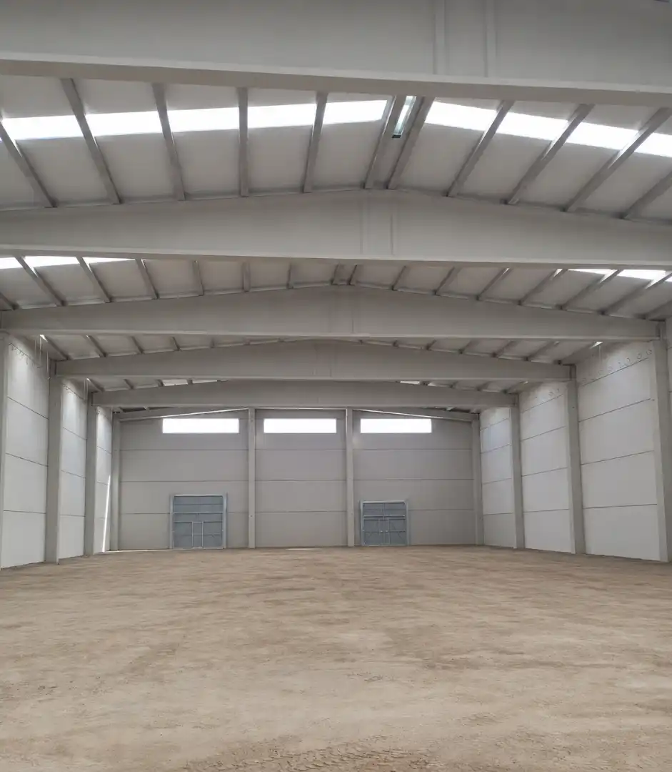 Vista exterior de Nave industrial de alquiler en Manises con Alarma