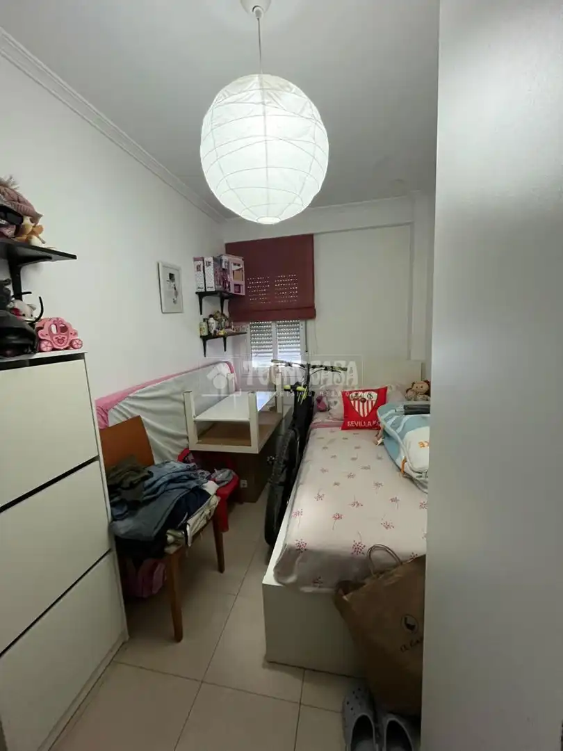 Flat for sale in C. Regimiento de Soria, Cruz Roja