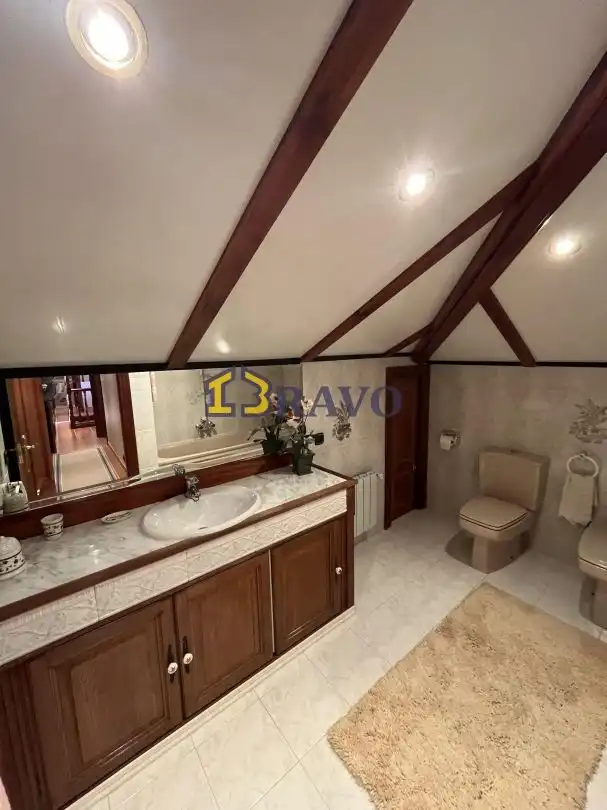 Baño de Casa o chalet en venta en Valle de Mena con Calefacción, Jardín privado y Terraza