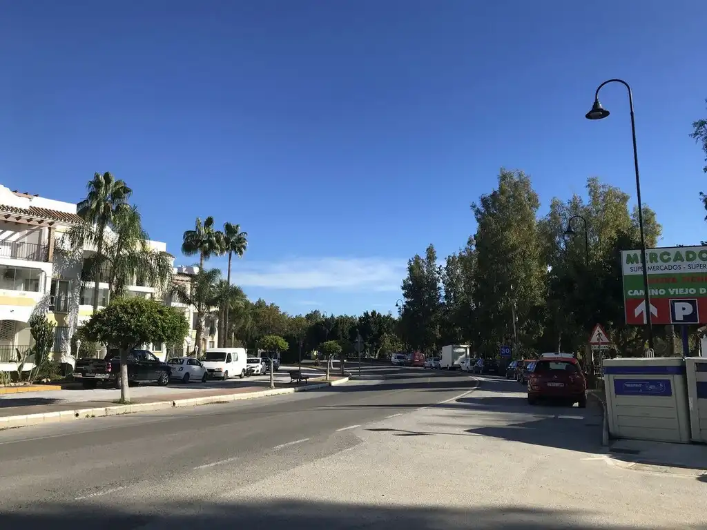 Vista exterior de Oficina en venda en Mijas