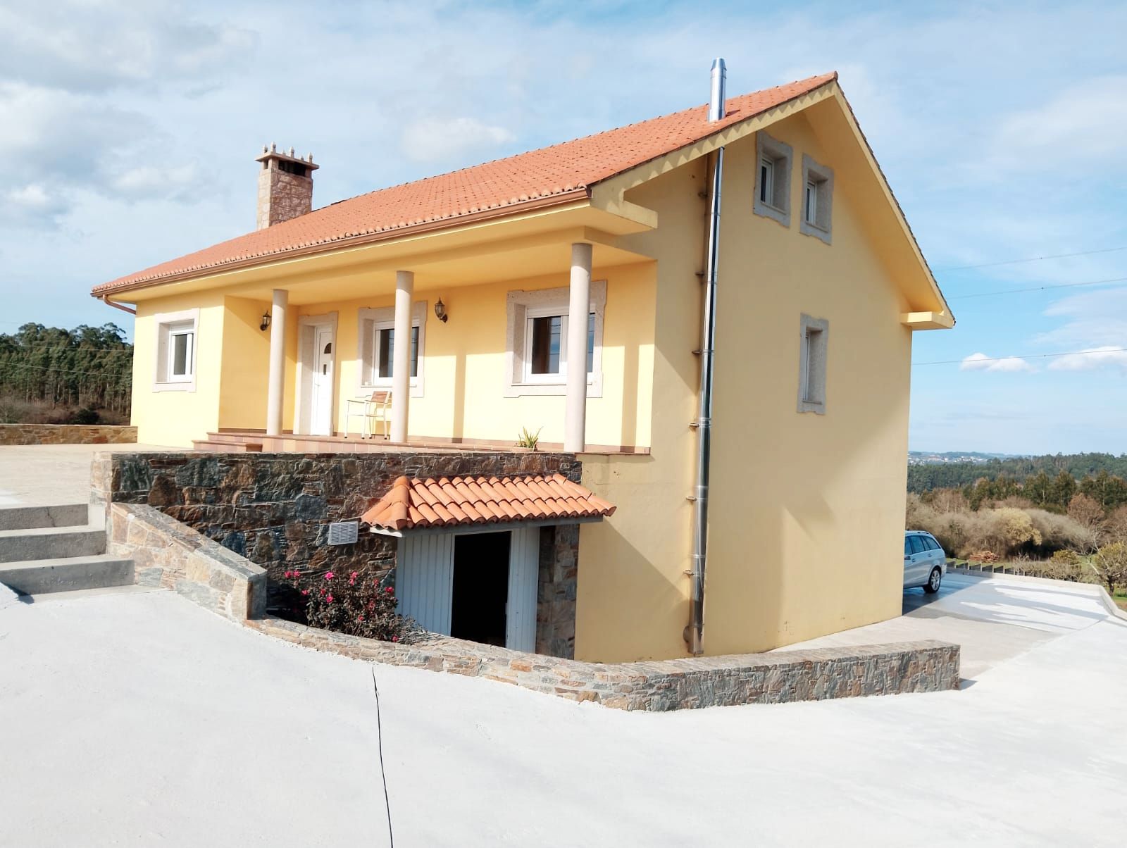 Exterior view of House or chalet for sale in Coirós  with Heating, Private garden and Storage room