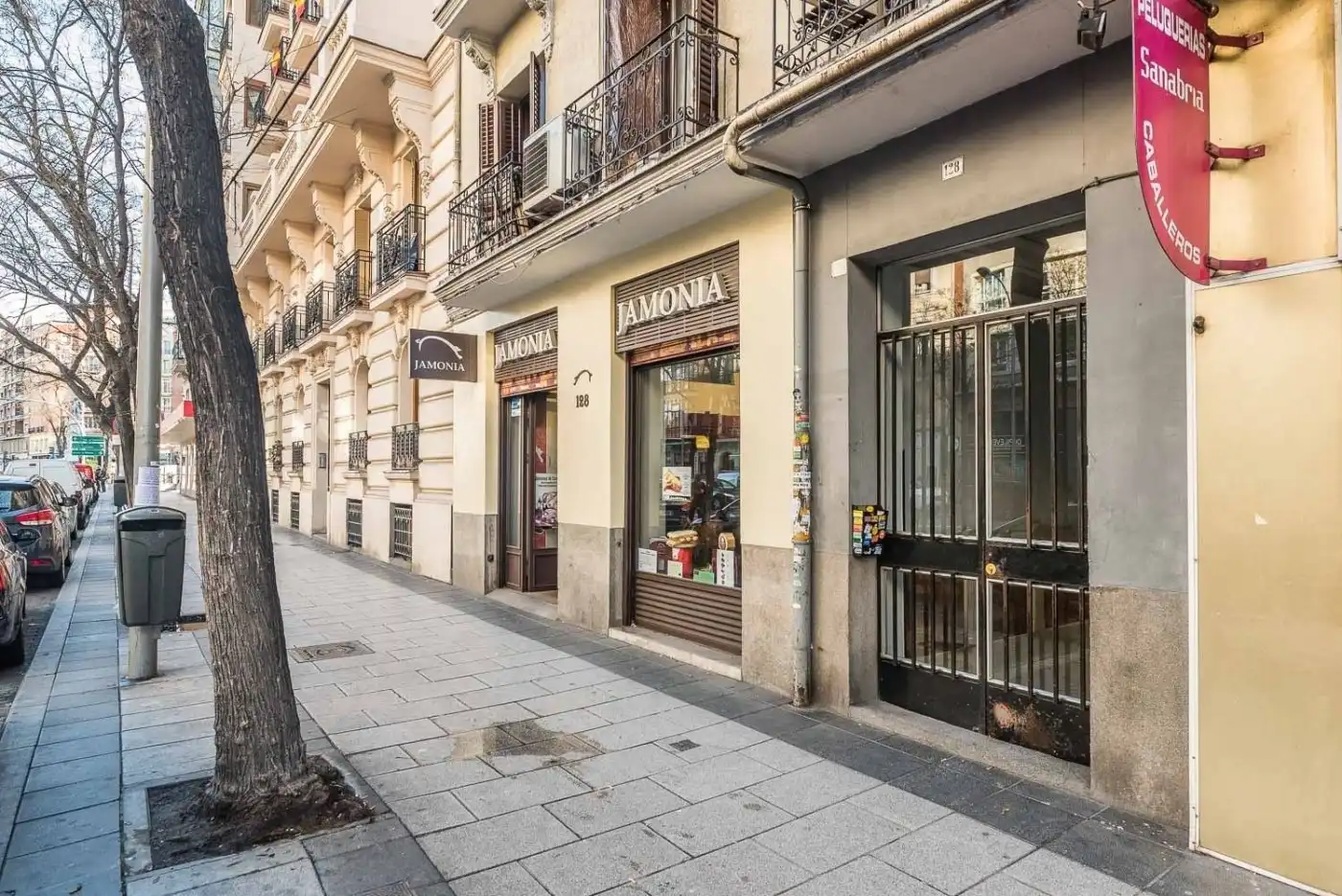 Außenansicht von Wohnungen zur Miete in Madrid mit Klimaanlage, Heizung und Möbliert