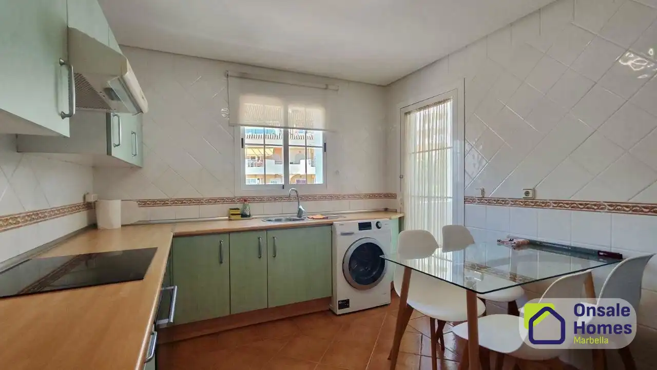 Duplex with terrace to rent in Calle el Califa, imagen 10