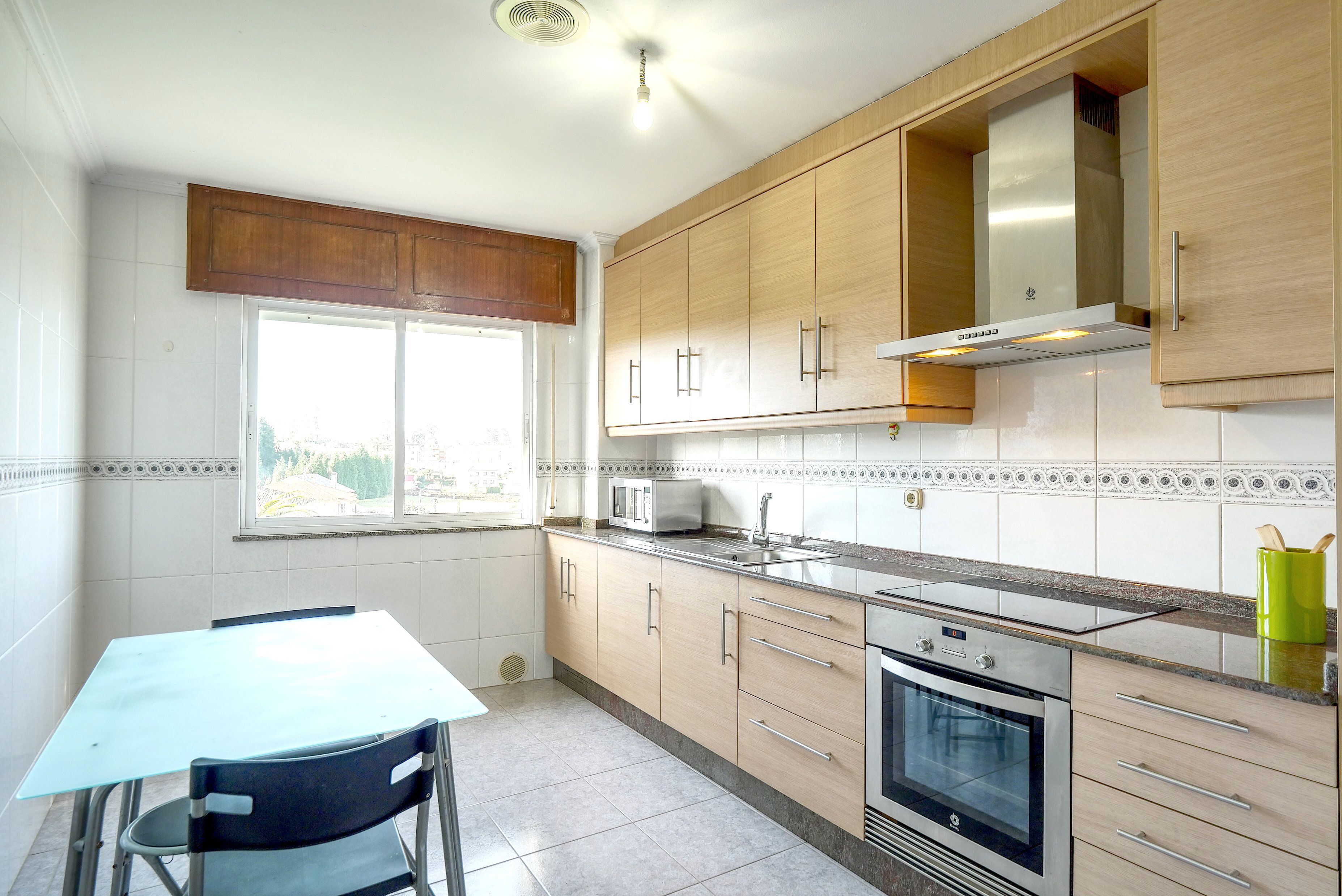 Kitchen of Flat for sale in Curtis  with Storage room, Furnished and Oven