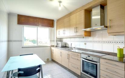 Kitchen of Flat for sale in Curtis  with Storage room, Furnished and Oven