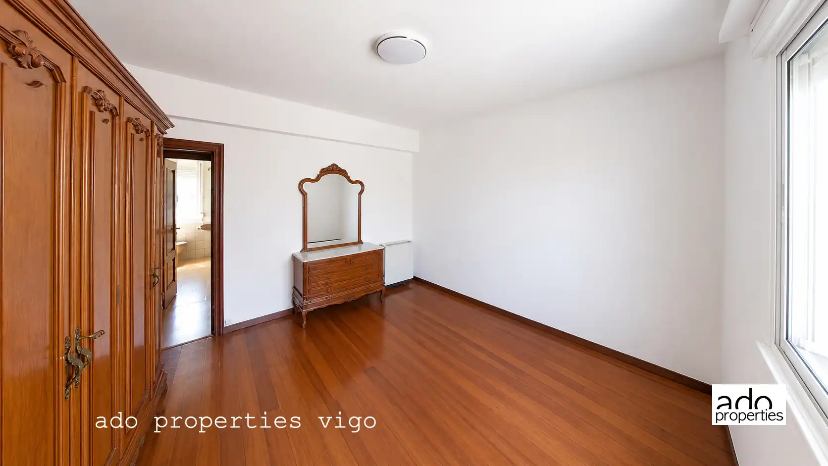 Sala de estar de Piso en venta en Vigo  con Trastero