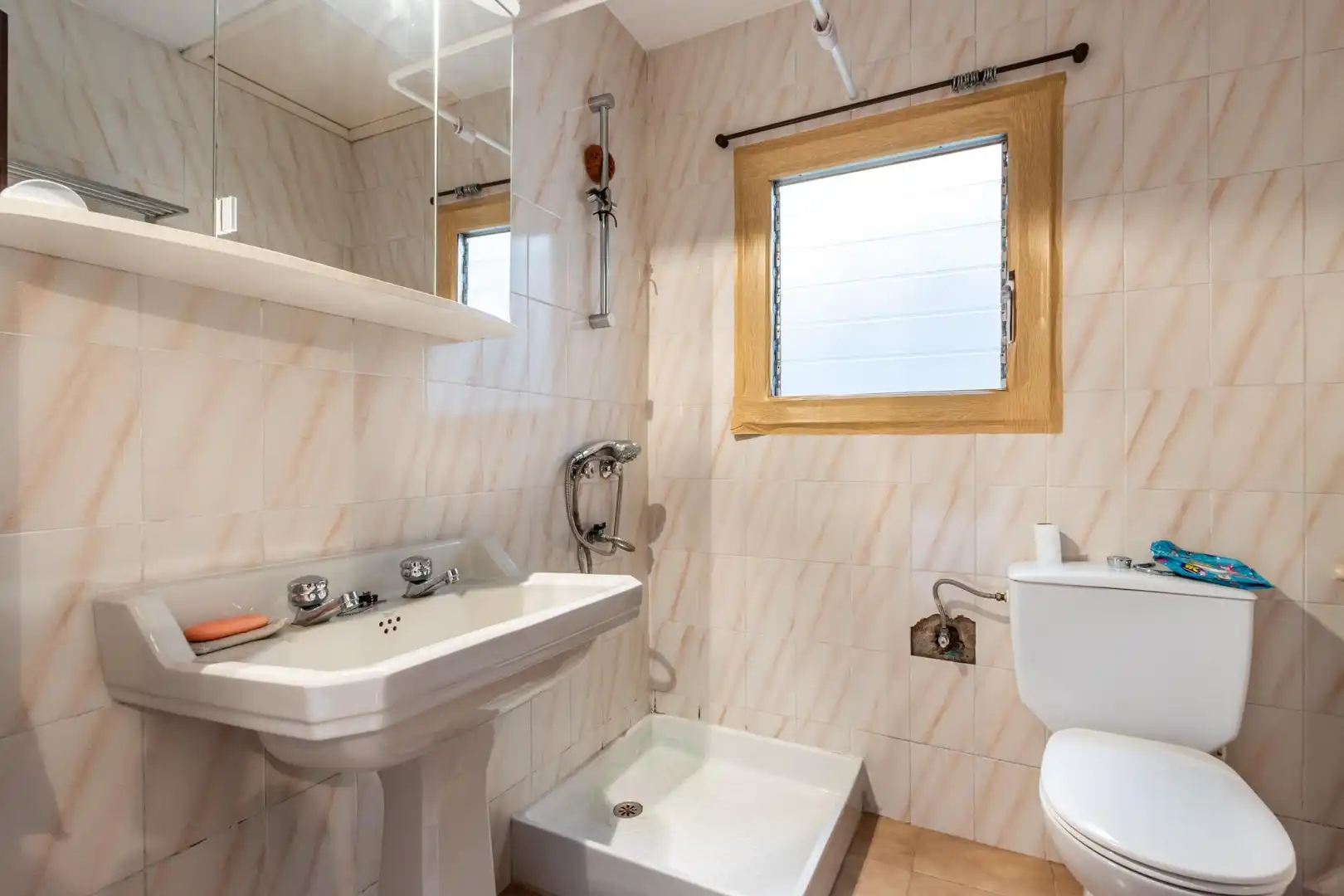 Bathroom of Detached homes for sale in Sabadell  with Air Conditioner and Heating