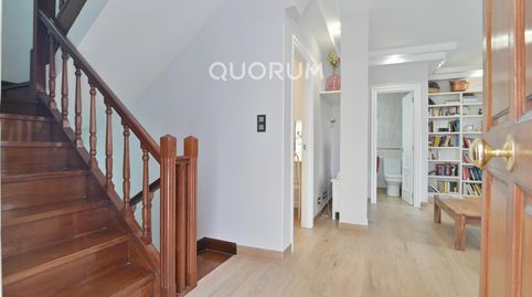 Foto 2 de Casa adosada en venta en Santutxu - Basarrate, Bilbao