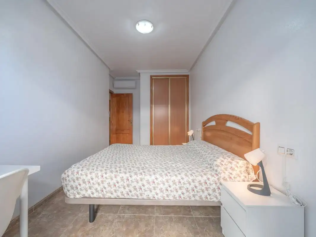 Dormitori de Pis en venda en Orihuela amb Aire condicionat, Calefacció i Terrassa