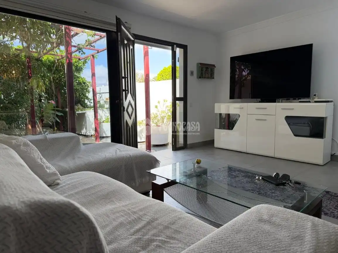 Sala de estar de Casa adosada en venta en Teguise
