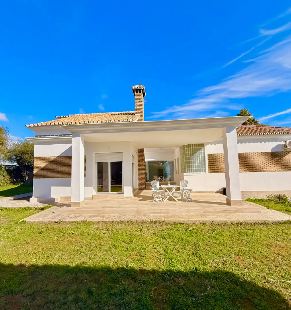Jardí de Casa o xalet en venda en Espartinas amb Aire condicionat, Calefacció i Jardí privat
