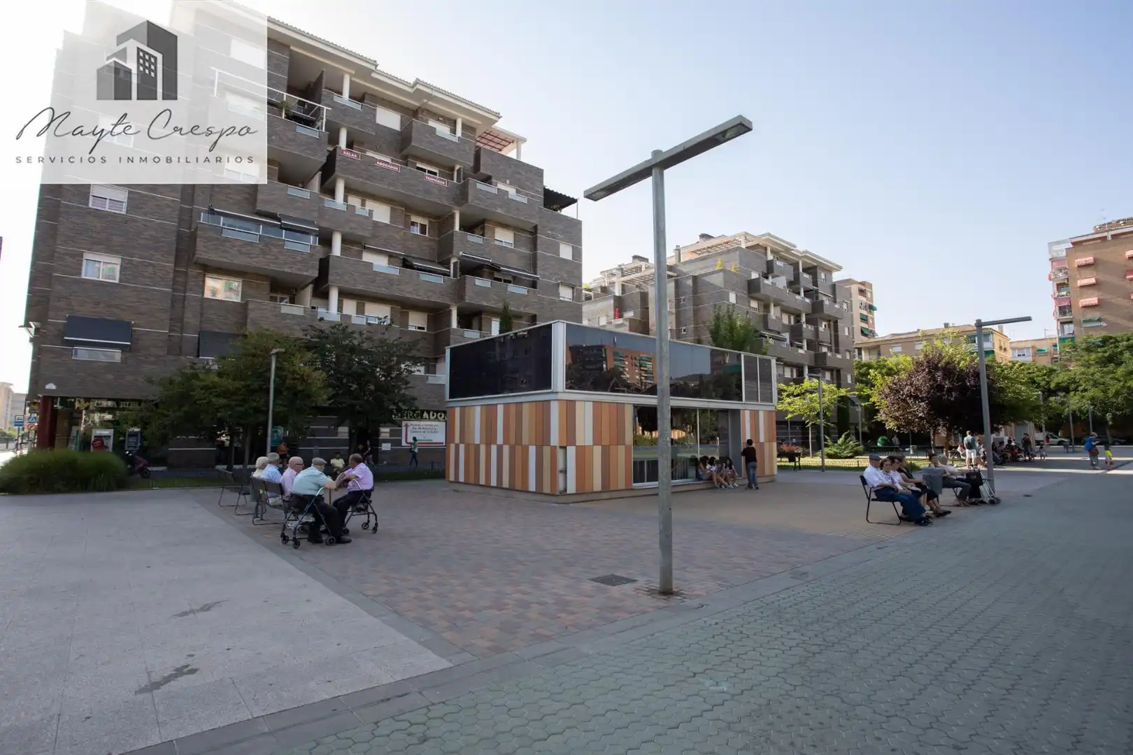 Vista exterior de Piso en venta en Granada con Terraza, Amueblado y Balcón