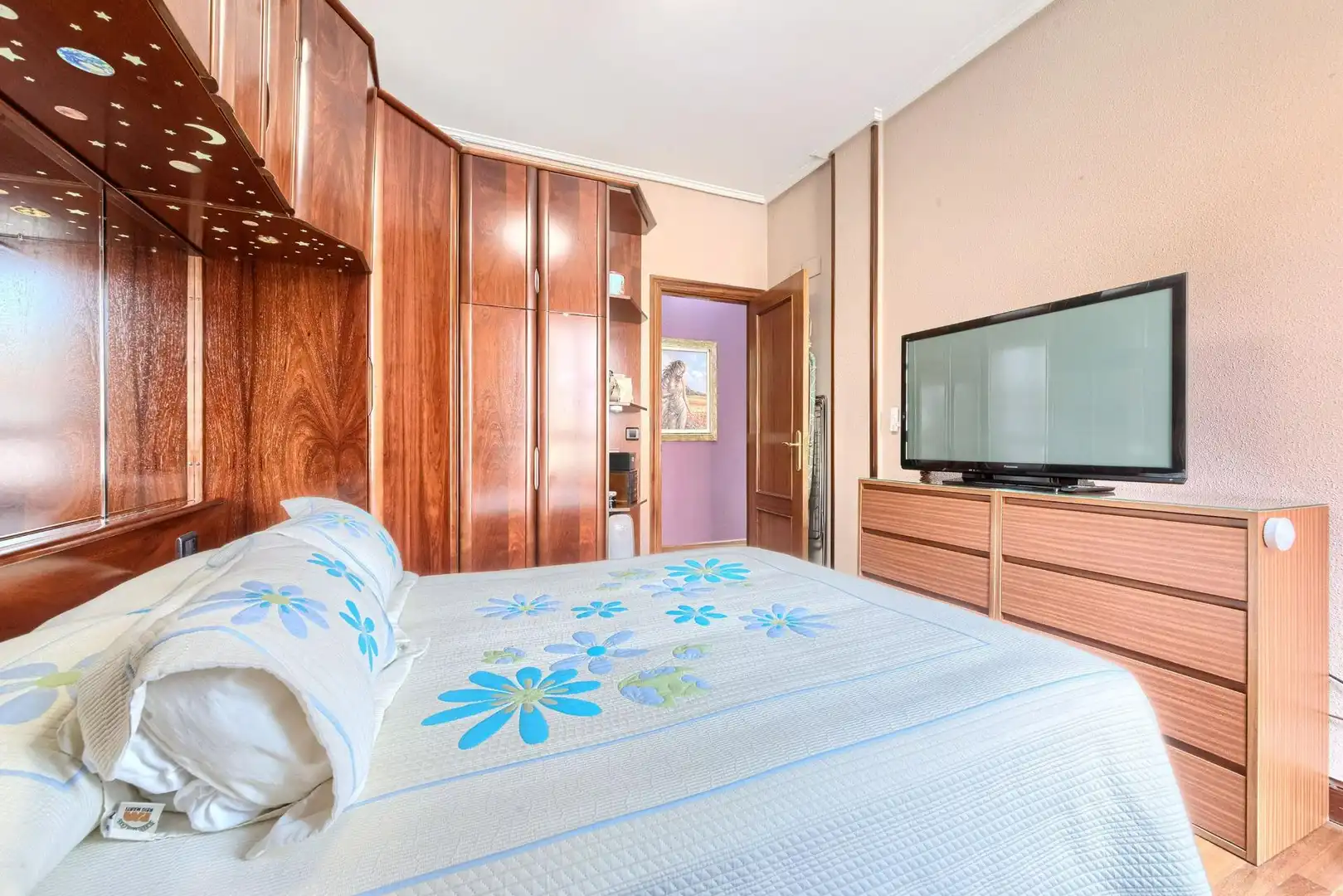 Habitación de Apartamento en venta en Barakaldo  con Calefacción, Trastero y Amueblado