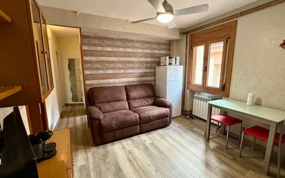 Sala d'estar de Apartament en venda en Camprodon amb Traster