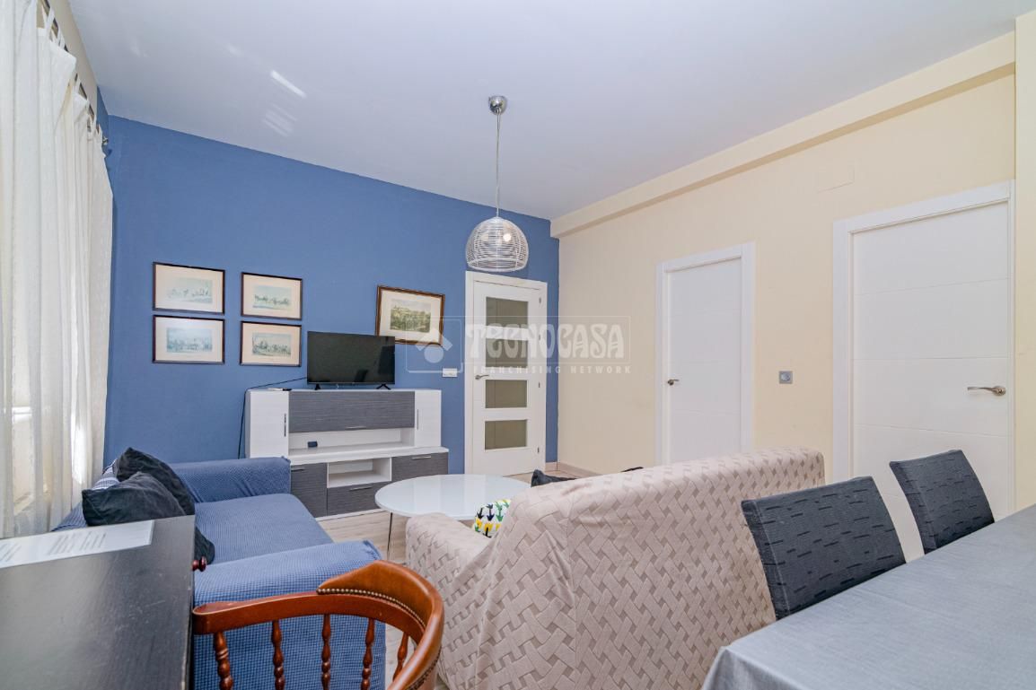 Living room of Flat for sale in  Granada Capital