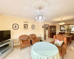 Living room of Flat to share in  Granada Capital  with Heating and Balcony