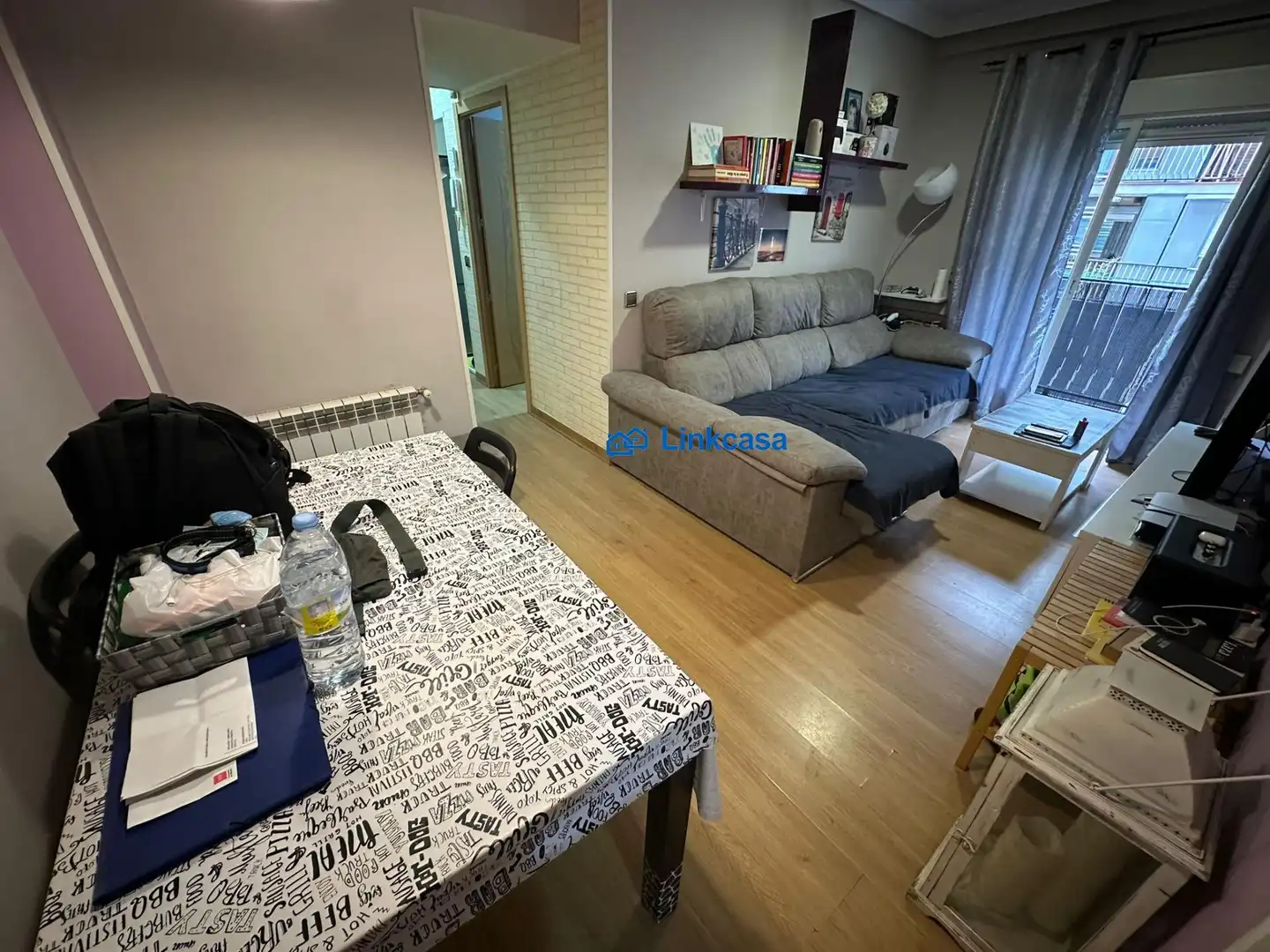Sala d'estar de Pis en venda en Madrid amb Calefacció i Terrassa