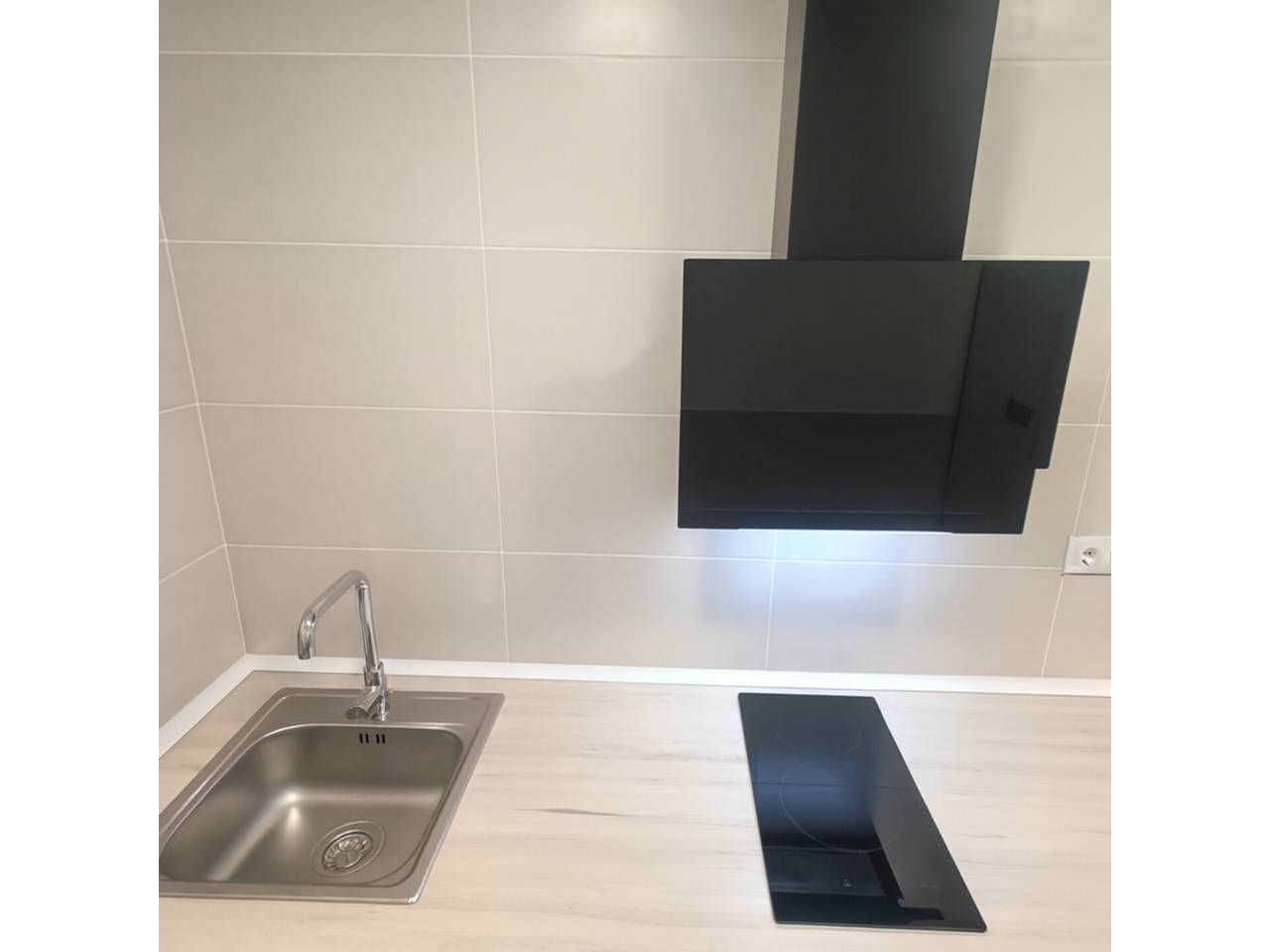 Kitchen of Flat for sale in Badalona  with Parquet flooring