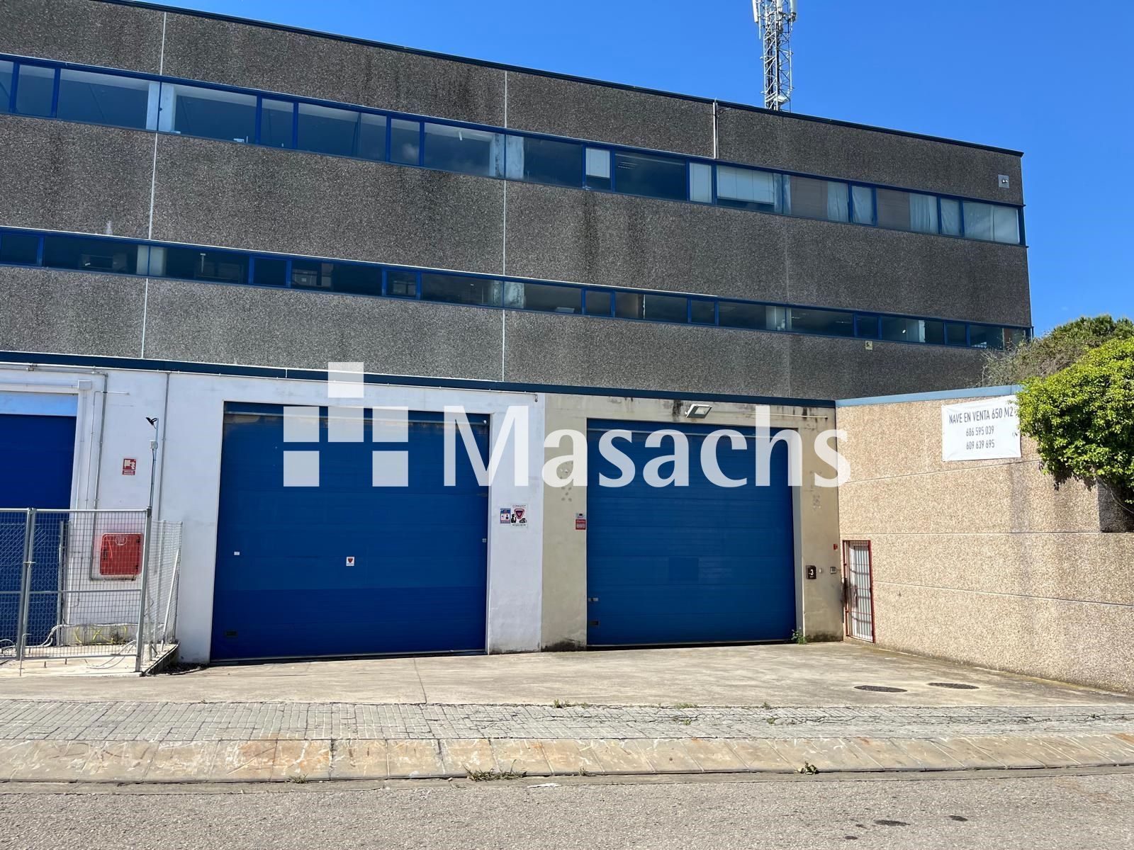 Vista exterior de Nave industrial en venta en L'Ametlla del Vallès