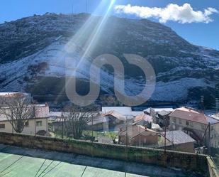Exterior view of Building for sale in La Pola de Gordón 