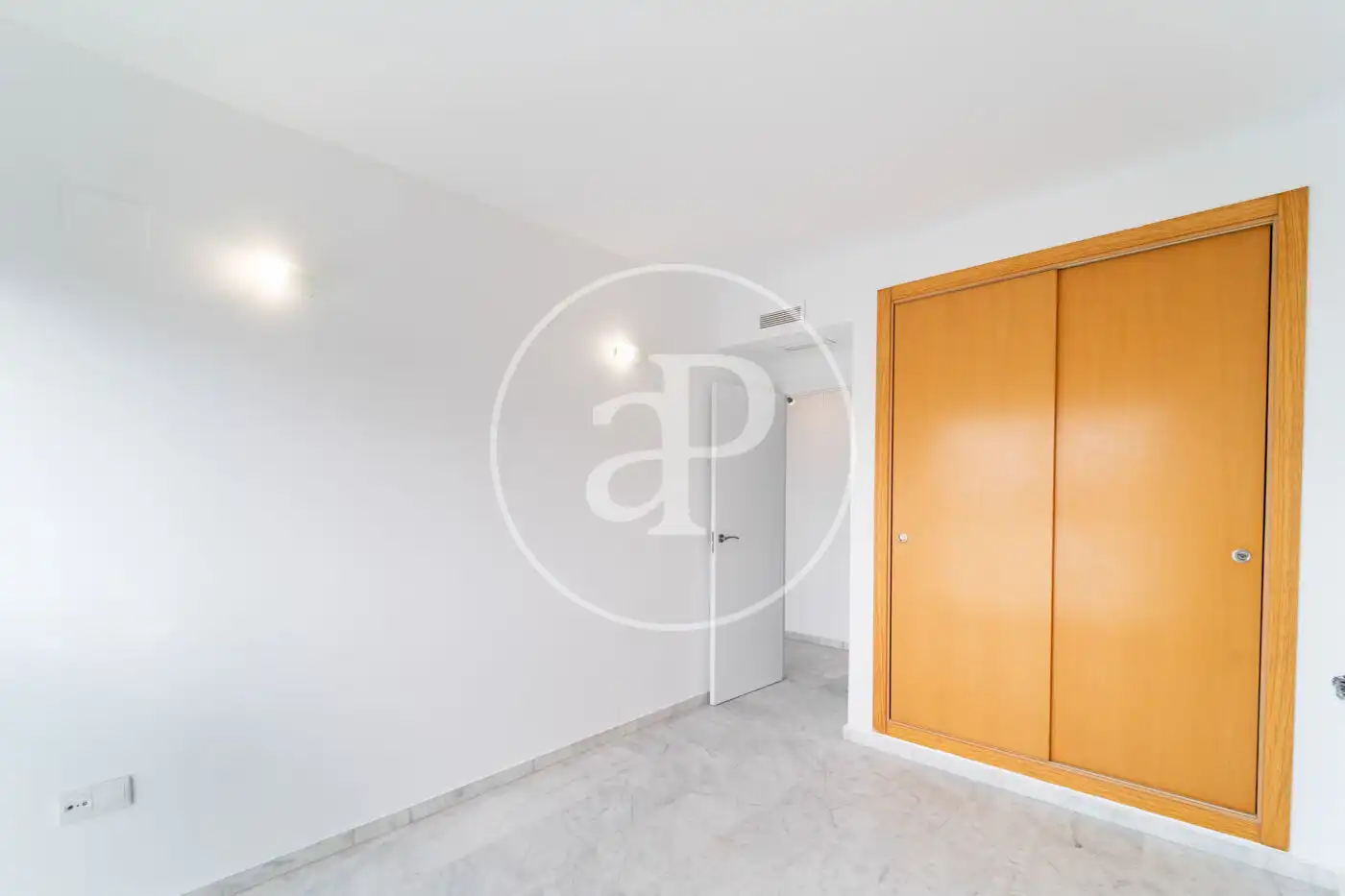Bedroom of Flat for sale in Benidorm  with Air Conditioner, Heating and Private garden