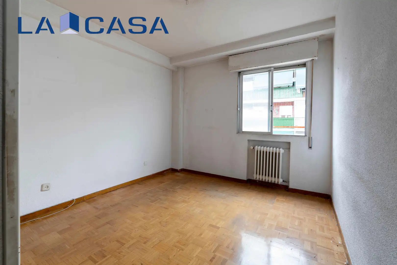 Habitación de Piso en venta en Madrid con Calefacción y Terraza