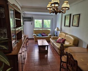 Sala d'estar de Pis en venda en Talavera de la Reina amb Calefacció, Terrassa i Traster
