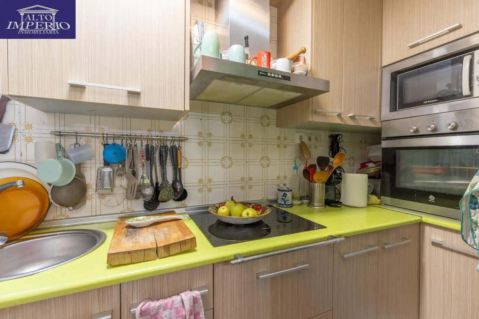 Kitchen of Flat for sale in Granada