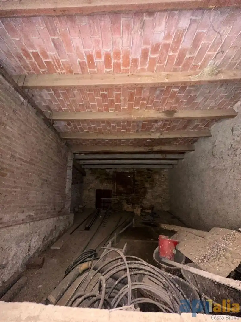 Einfamilien-Reihenhaus zum Verkauf in La Bisbal d'Empordà
