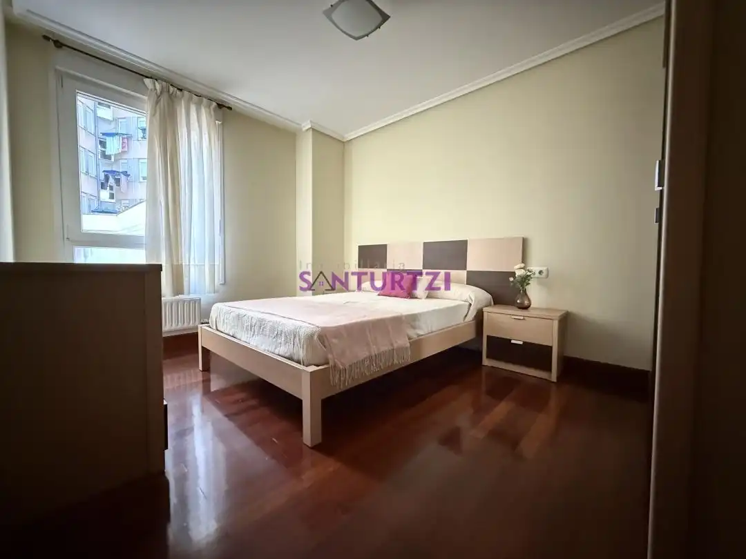 Bedroom of Flat for sale in Santurtzi   with Heating, Terrace and Furnished