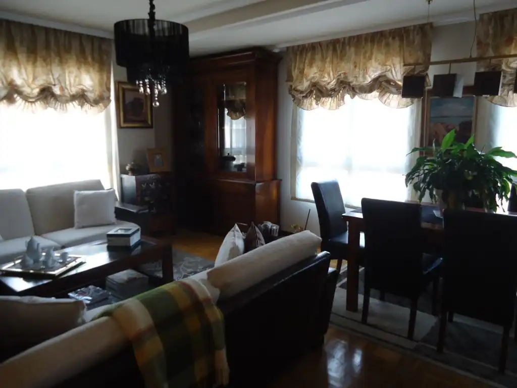 Sala d'estar de Dúplex en venda en Corvera de Asturias